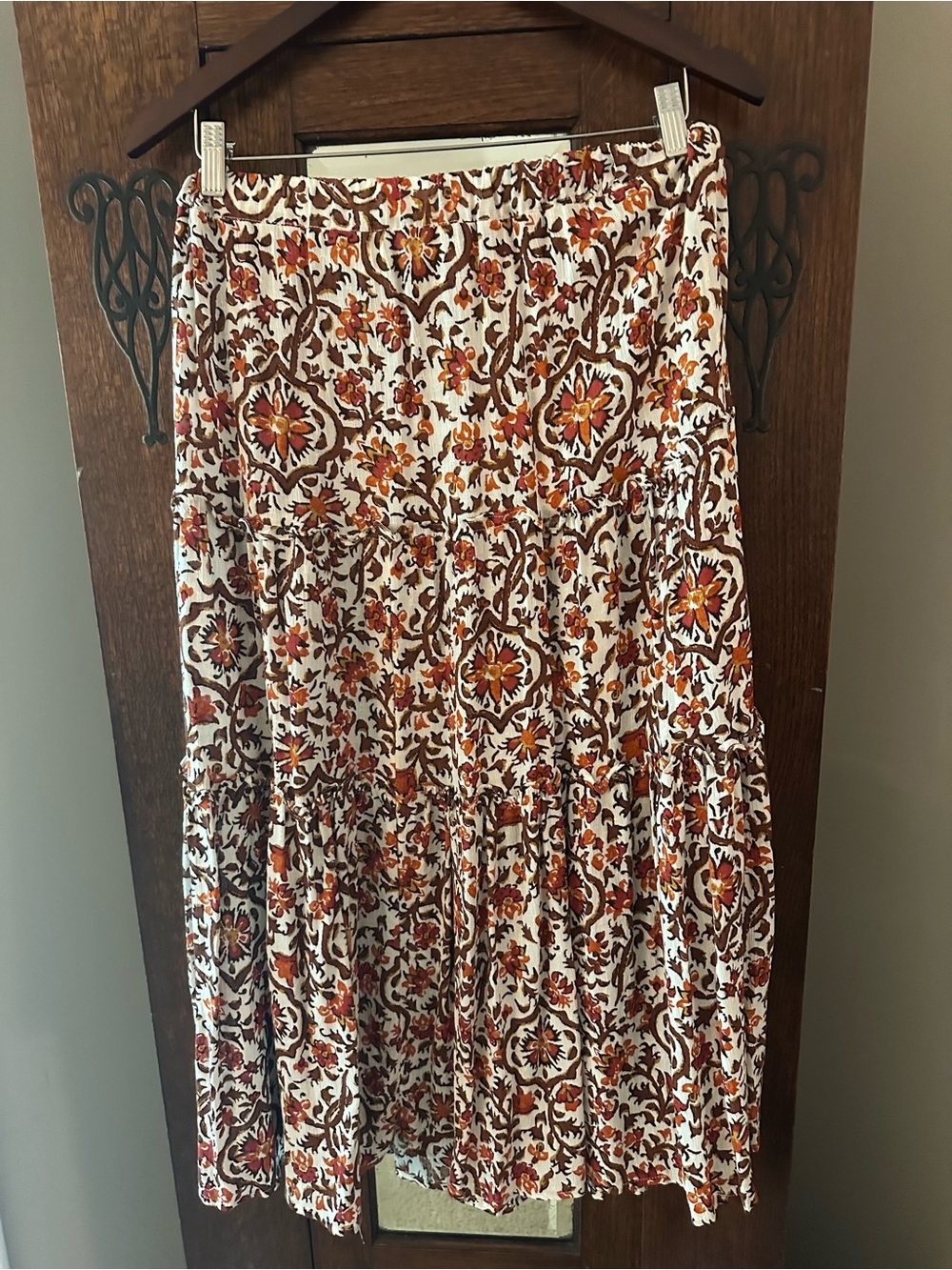 Cynthia Rowland Boho Tiered Floral Maxi Skirt in Cream and Rust Size L - Picture 2 of 4